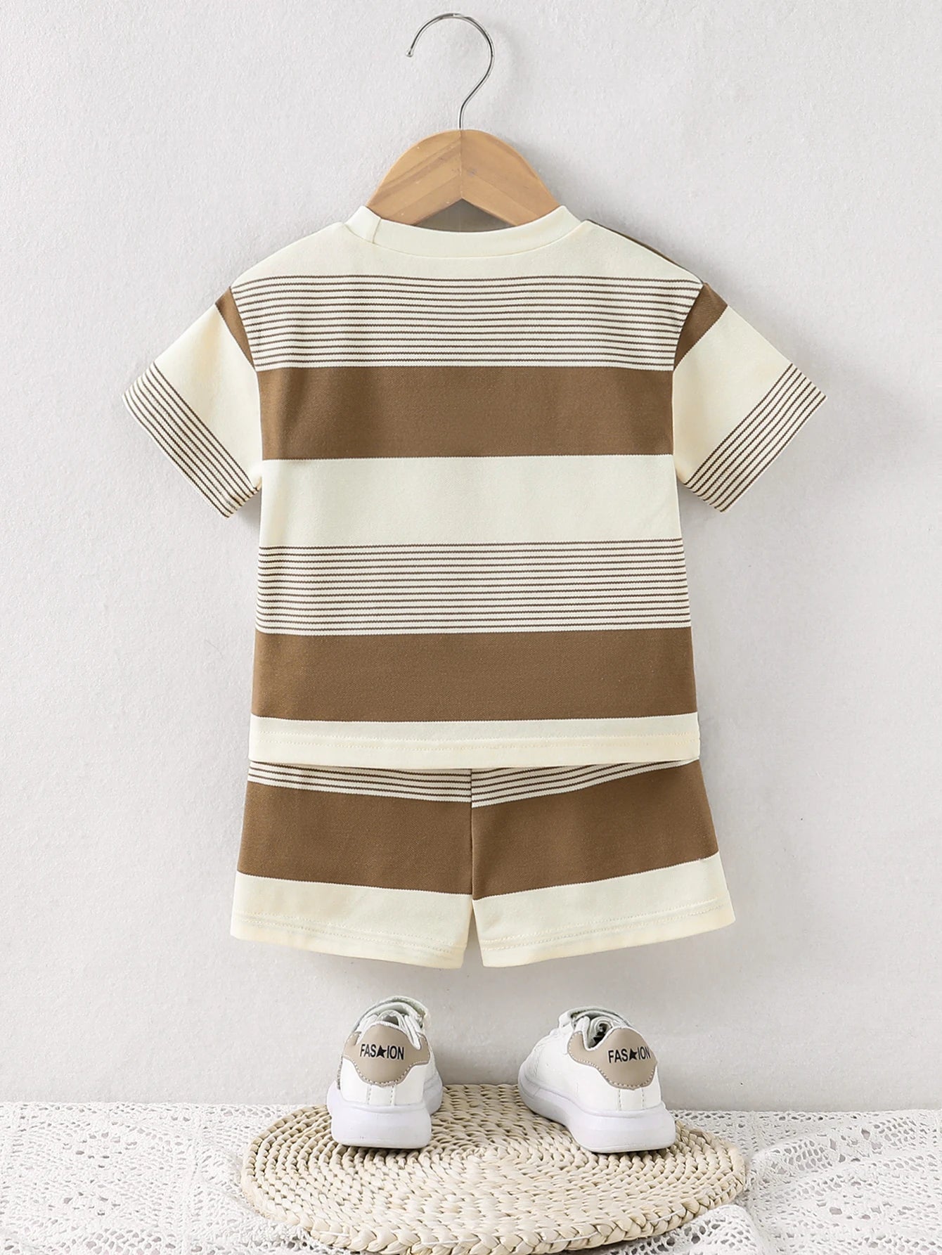 2025 New Baby Summer Cool Breathable Knit Round Neck T-Shirt + Shorts 2-Piece Set Outfit for Boys Girls Infant Toddler Clothing